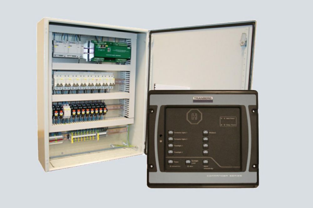 Commander Utility, Dual Power, Helideck Lights Control System Series TEF4500