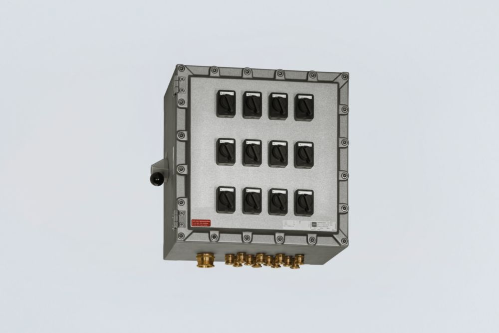 Lighting and heating circuit distribution boards