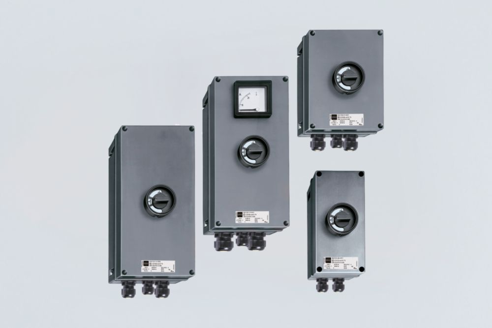 Motor protection circuit breakers