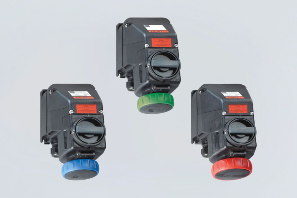 Wall-mounting Sockets 16 A Series 8570/11