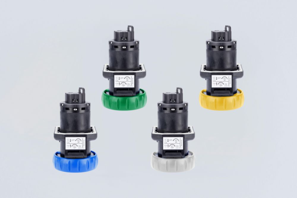 Series 8572/15 16 A flange socket