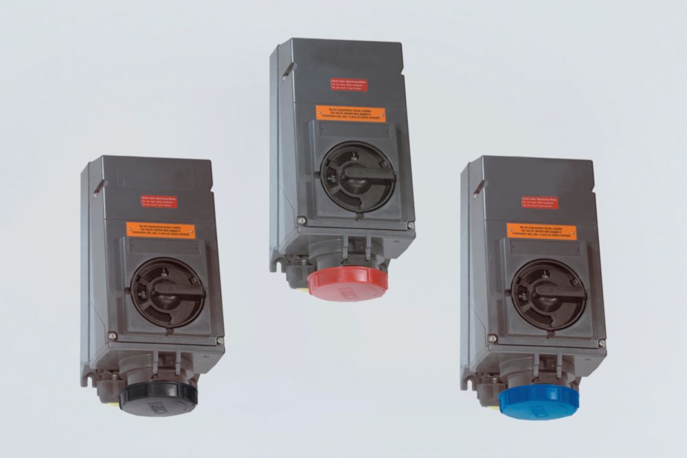 Series 8579/31 63 A wall-mounting sockets