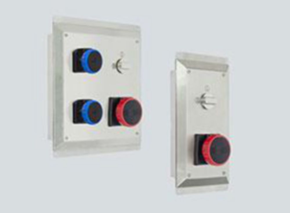 Socket outlet assemblies